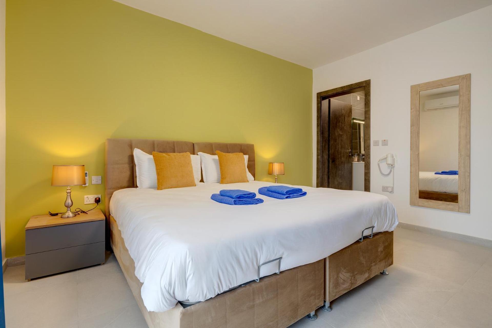 Wave Crest Holiday Apartments San Pawl il-Baħar Eksteriør billede